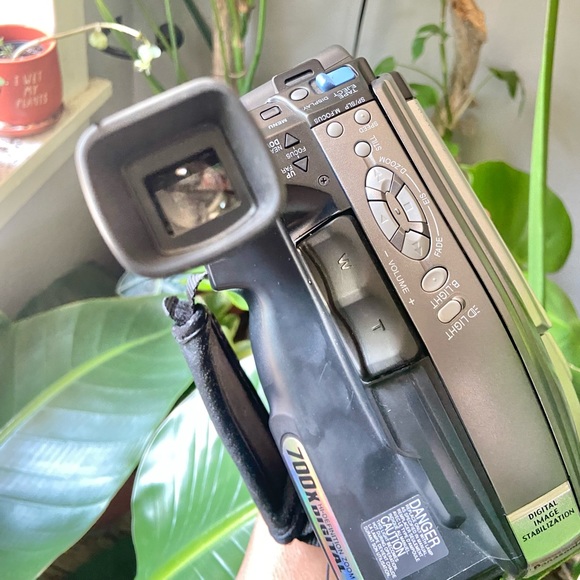 Panasonic PV-L352D Palmcorder VHS-C 700x Digital Zoom Camcorder UNTESTED - Picture 5 of 14